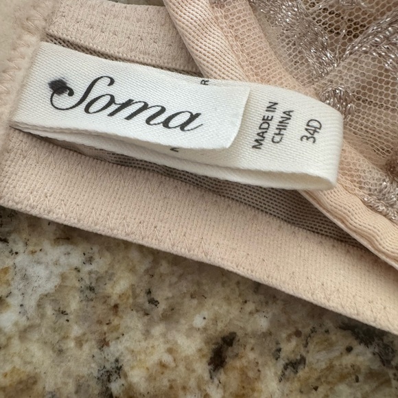 Soma beige and Silver Elegant Lace Beige Bra size 34D - Picture 3 of 3